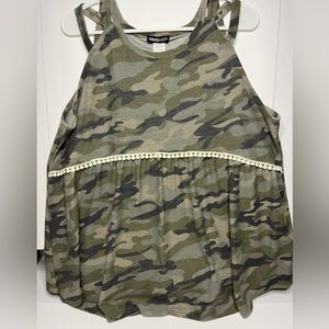 Heimish USA Camouflage Print Oversized Tank Top PomPom Lace Size XL